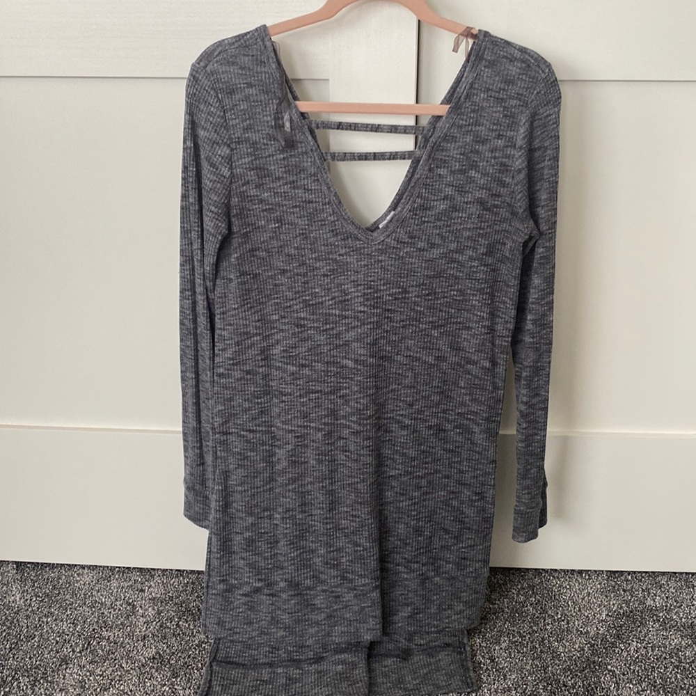 Boutique Cute long sweater. Medium